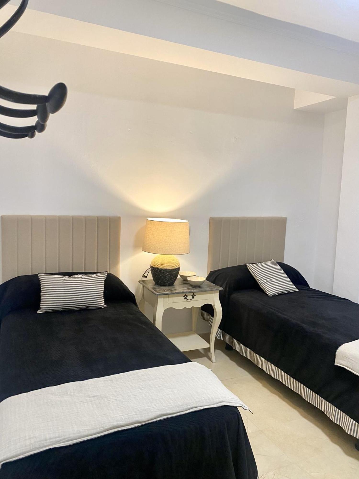 Apartamento En El Centro De Sevilla Екстер'єр фото